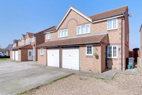 3 bedroom property for sale, Danbury Crescent, South Ockendon RM15