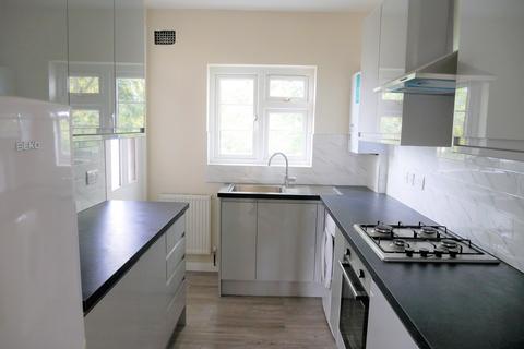2 bedroom flat to rent, Falling Lane, Yiewsley UB7