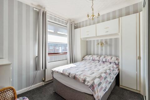 3 bedroom semi-detached house for sale, Fewston Avenue, West Yorkshire WF1