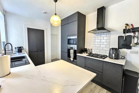 5 bedroom terraced house for sale, Blewitt Street, Newport