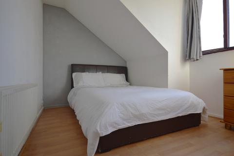 undefined, Lukin Street, Shadwell, E1 0AA