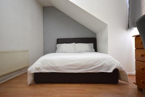 undefined, Lukin Street, Shadwell, E1 0AA