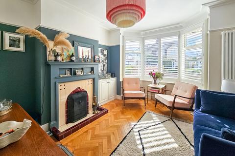 4 bedroom semi-detached house to rent, Arncliffe Road, Harrogate, HG2