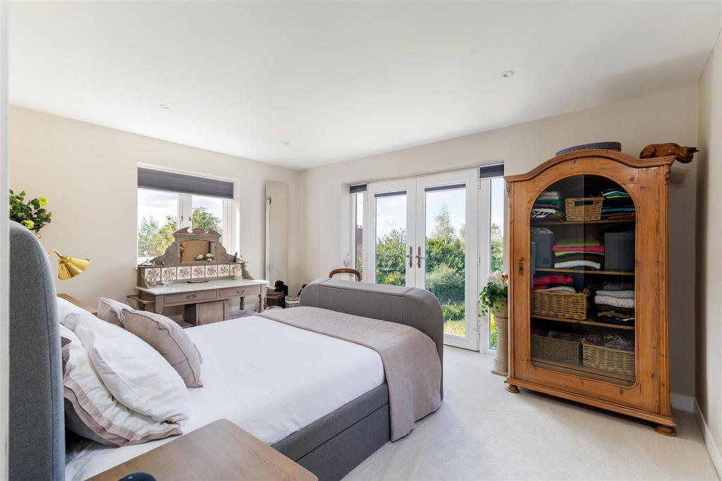 97737 Millside Honeystreet (16) - Copy.jpg