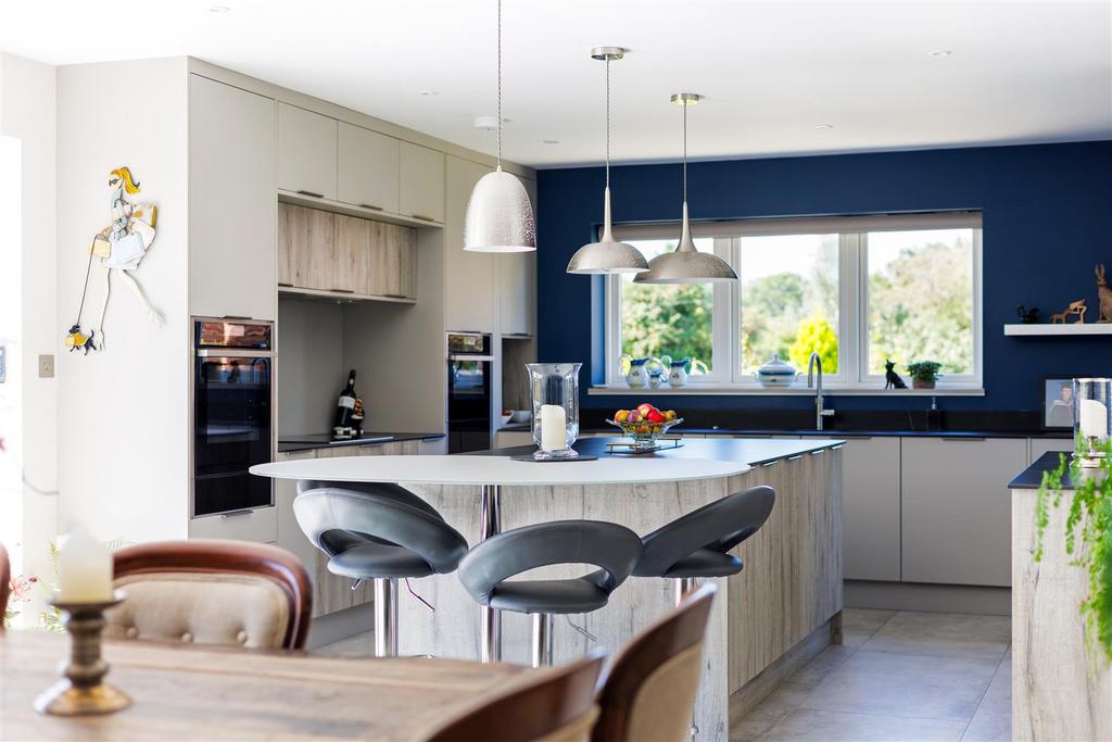 97737 Millside Honeystreet (6) - Copy.jpg