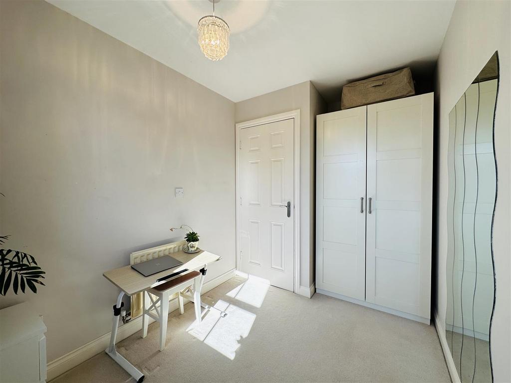 Bedroom4.jpg