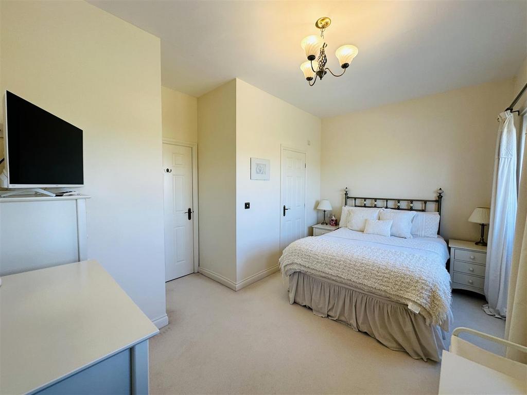 Bed1.1.jpg