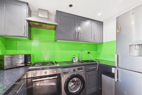 1 bedroom ground floor flat for sale, Lindisfarne Close, Southlands Lindisfarne Close, PO6