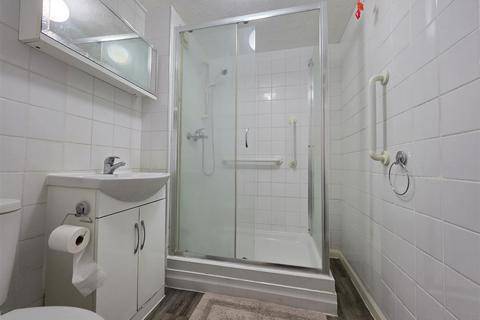 1 bedroom flat for sale, Golding Court, Riverdene Road, Ilford