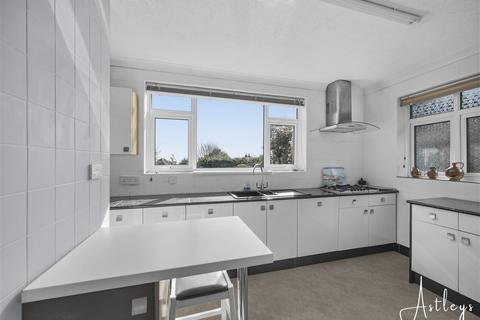 4 bedroom detached house for sale, Parklands View, Sketty, Swansea