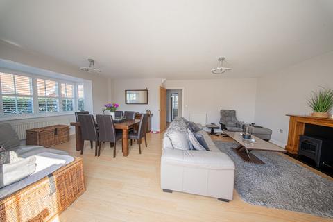 5 bedroom semi-detached house for sale, Kingfisher Drive, Haywards Heath, RH16