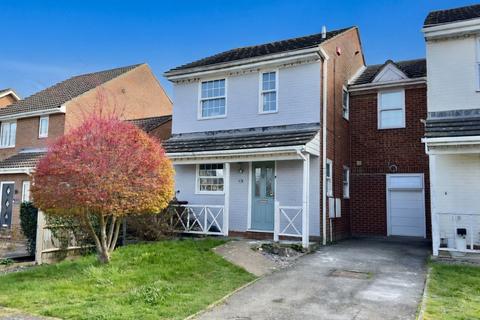 4 bedroom link detached house for sale, Hurst Place, Rainham ME8