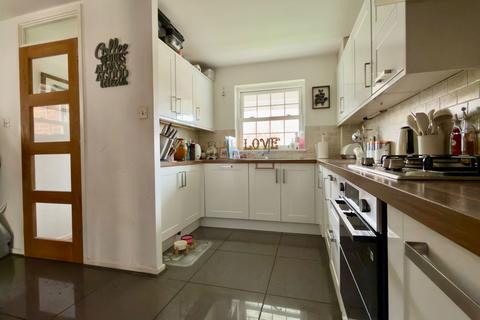 4 bedroom link detached house for sale, Hurst Place, Rainham ME8