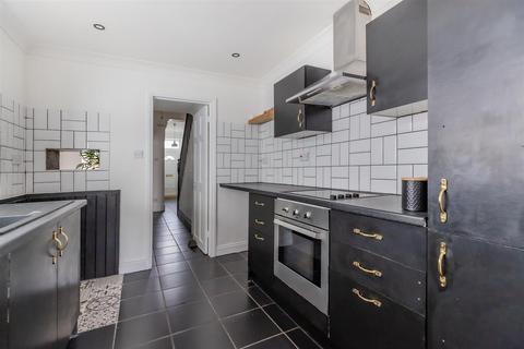 2 bedroom terraced house for sale, Bedford Street, Cardiff CF24