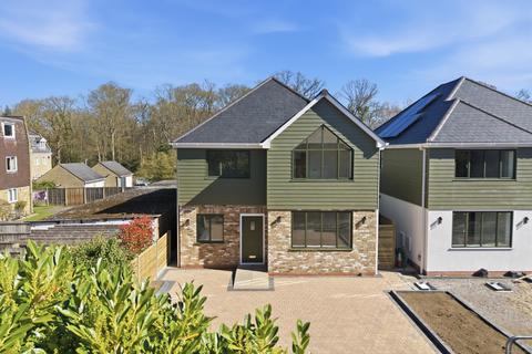 4 bedroom detached house for sale, The Plain, Epping, CM16
