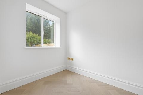 4 bedroom detached house for sale, The Plain, Epping, CM16