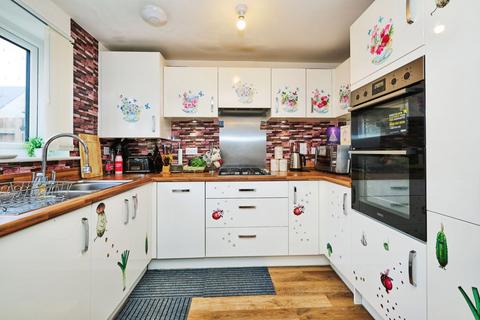 3 bedroom semi-detached house for sale, Eagle Way, Cambridge, CB24