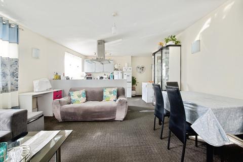 2 bedroom flat for sale, Axon Place, Ilford, IG1