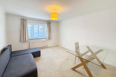 1 bedroom flat to rent, Gresham Road, Surrey TW18