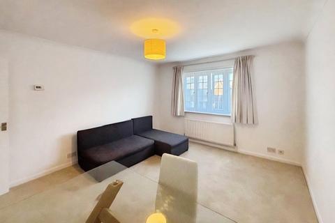1 bedroom flat to rent, Gresham Road, Surrey TW18