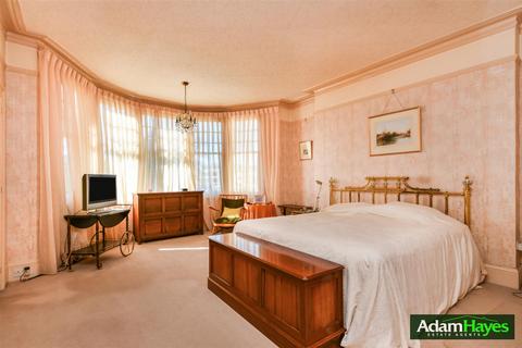 5 bedroom semi-detached house for sale, Seymour Road, London N3