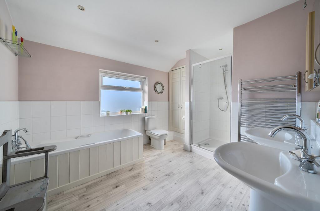 1432276-13-69bc2bd2380ed