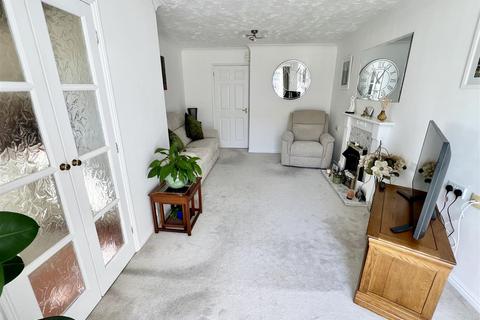 2 bedroom retirement property for sale, Millers Court, Shirley, Solihull