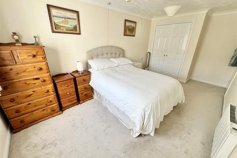 2 bedroom retirement property for sale, Millers Court, Shirley, Solihull