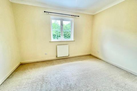 undefined, Lewis Crescent, Exeter EX2