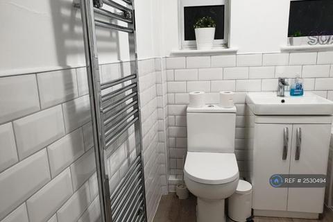 4 bedroom terraced house to rent, Manfield Road, Northampton, NN1