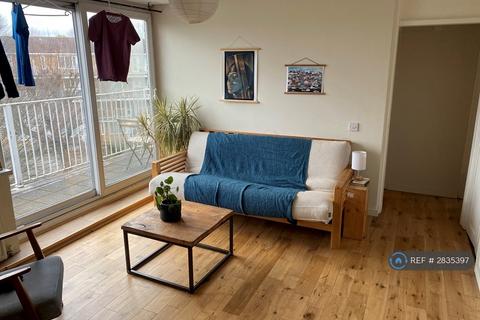 2 bedroom flat to rent, Rock Grove Way, London, SE16