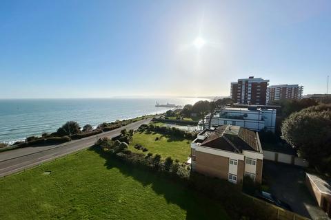 2 bedroom apartment to rent, Elizabeth Court, Grove Road, Bournemouth