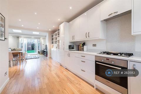 3 bedroom terraced house to rent, Manchester Grove, London, E14