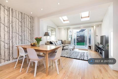 3 bedroom terraced house to rent, Manchester Grove, London, E14