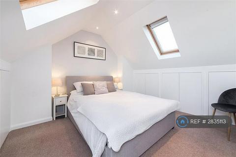 3 bedroom terraced house to rent, Manchester Grove, London, E14