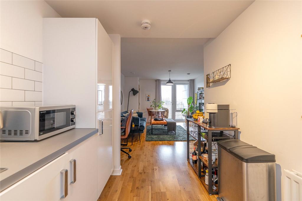 Kitchen Alt