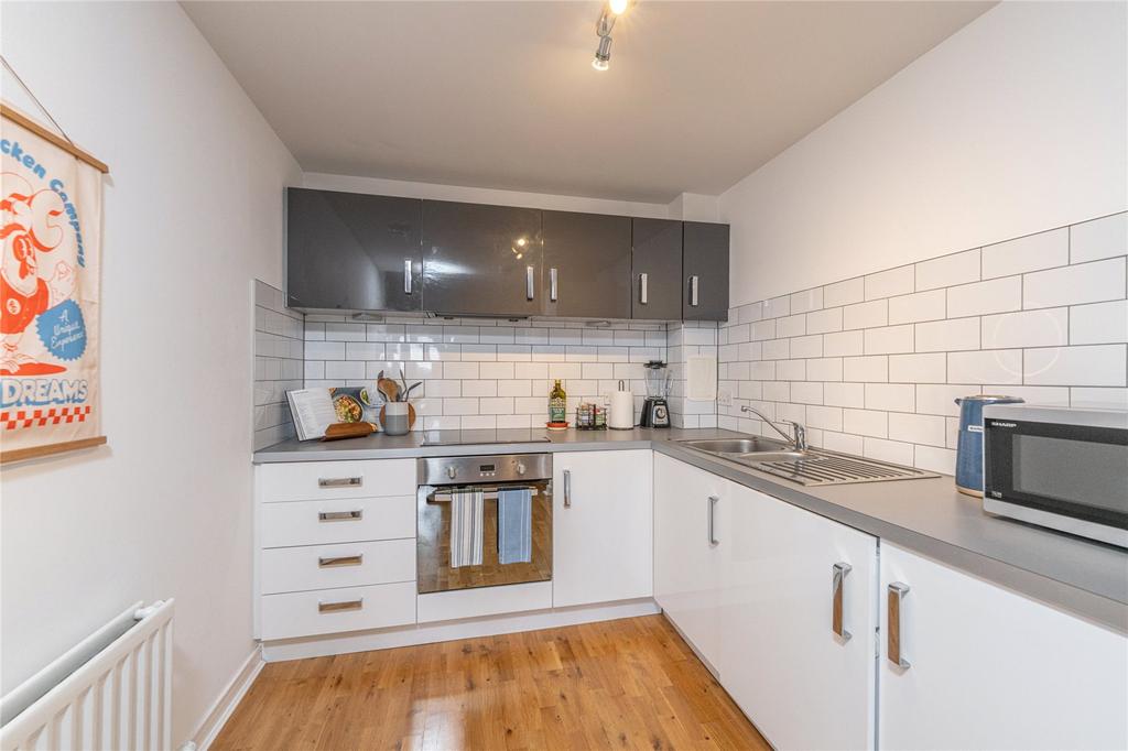 Kitchen Alt