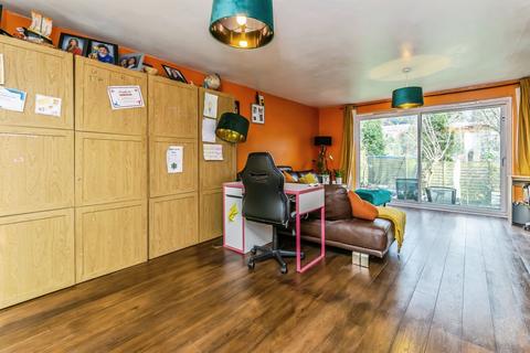 3 bedroom semi-detached house for sale, Everglade, Biggin Hill, Kent, TN16