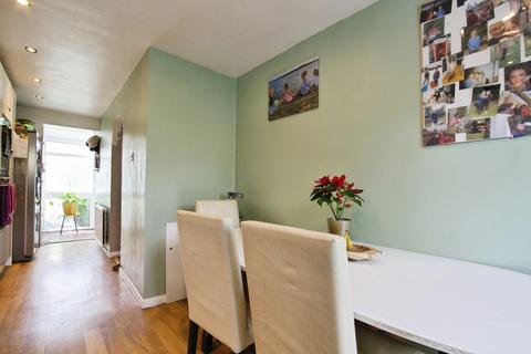 3 bedroom semi-detached house for sale, Everglade, Biggin Hill, Kent, TN16