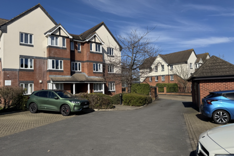 1 bedroom apartment to rent, Roydon, Mayfield Road, Walton on Thames KT12