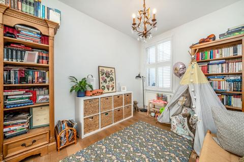 3 bedroom terraced house to rent, Newton Road, Isleworth TW7