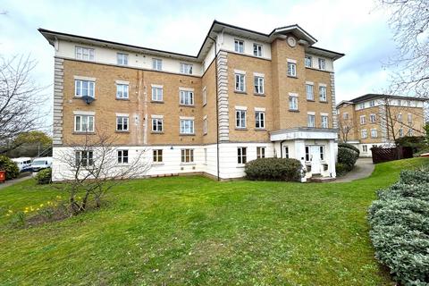 2 bedroom flat for sale, Monkwood Close, Romford