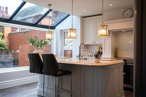 undefined, Golf Open 2026 - Shore Road, Ainsdale Village - Sleeps 7