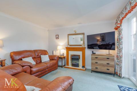 2 bedroom retirement property for sale, Marlow Drive, Christchurch BH23