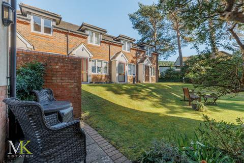 2 bedroom retirement property for sale, Marlow Drive, Christchurch BH23