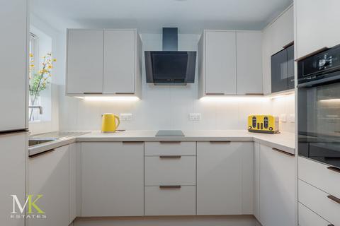 2 bedroom retirement property for sale, Marlow Drive, Christchurch BH23