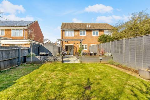 3 bedroom semi-detached house for sale, Romney Road, Banbury - NO ONWARD CHAIN