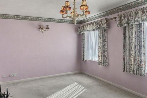 3 bedroom duplex for sale, Cross Court, Downley - 3 Bedroom Duplex - Needs Full Refurbishment