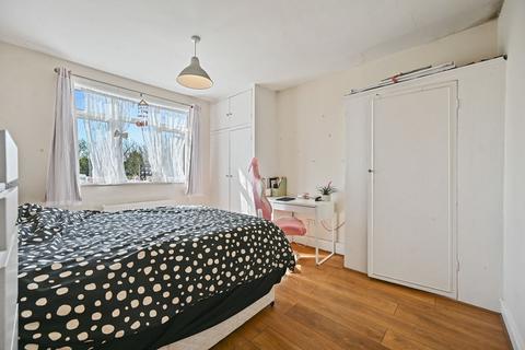 3 bedroom semi-detached house for sale, Cambridge Road, North Harrow