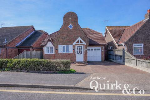 undefined, Seaway, Canvey Island, SS8